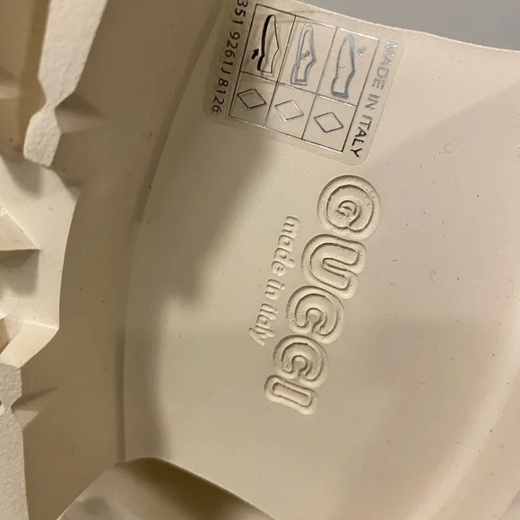 Gucci Beige Women's Mules with Logo Cutouts - Picture 4 of 5